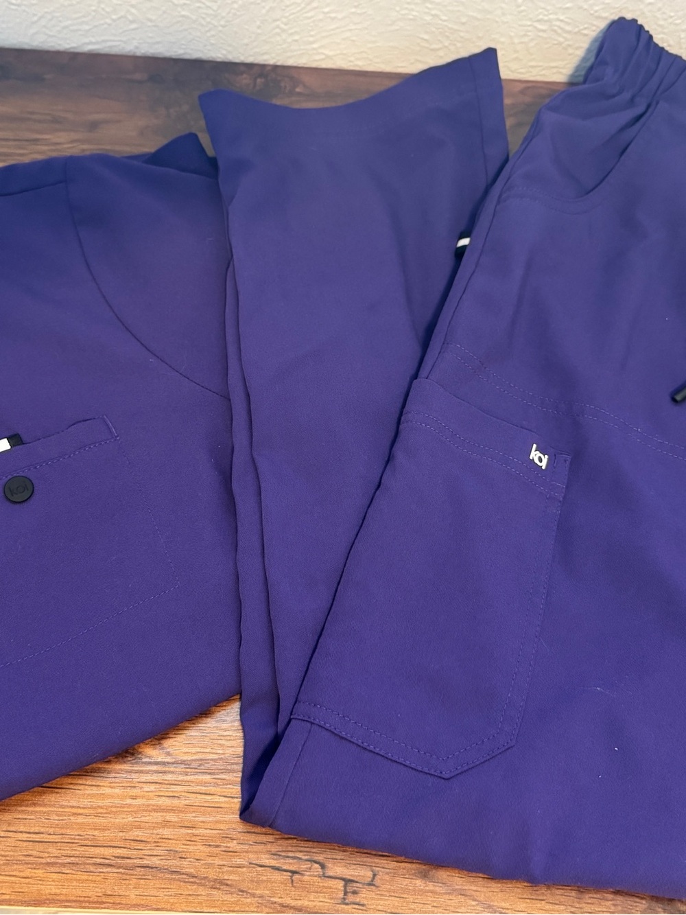 koi Scrub Set